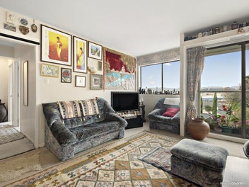 VIEWS, SPACIOUS LIVING, COVERED CAR PARK