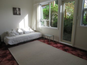 Sun and Roses, Low maintenance,