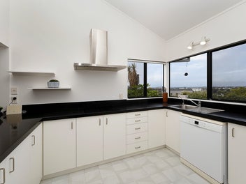 Owners Downsizing After 26 Years