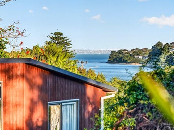 MURRAYS BAY LIVING | RANGITOTO ZONED | IGNORE CV!