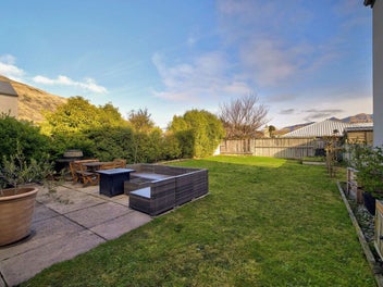 Entry level buying in Lake Hayes Estate