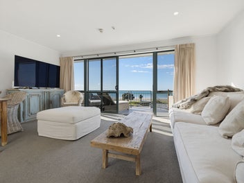 Beachpoint's Pinnacle Penthouse