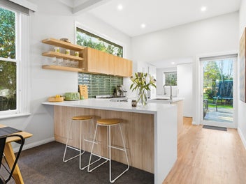 Beautifully renovated & perfectly positioned