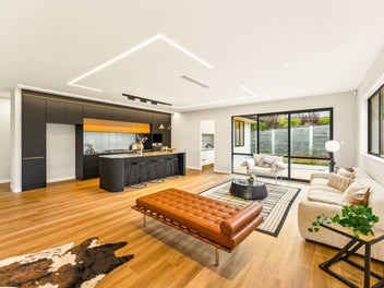 Expansive Family Haven - Vendors Wants it SOLD!