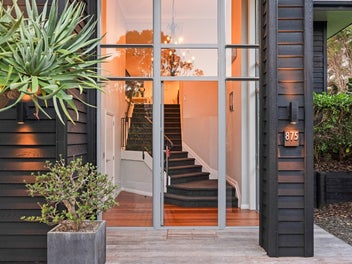 Peace, Privacy and Coastal Elegance