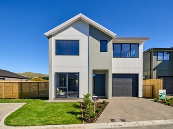 Modern Living with Space, Sun & Views