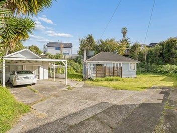 BIG LAND | MIXED HOUSING SUBURBAN | ELLERSLIE