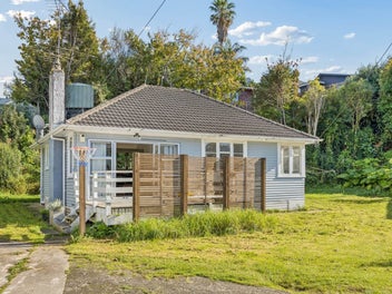 BIG LAND | MIXED HOUSING SUBURBAN | ELLERSLIE