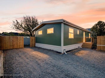 Turnkey Opportunity!