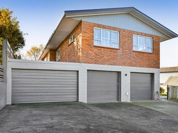 Large Scale Family Living with Room to Grow
