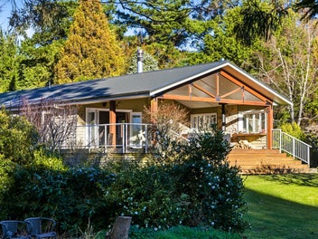 A Grand Lifestyle Property Awaiting Your Vision