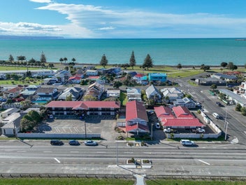 Image 1 of 20