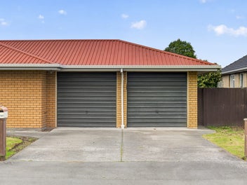 Quiet Cul-de-sac - 3 bed, Internal double garage