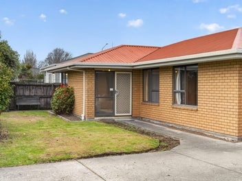 Quiet Cul-de-sac - 3 bed, Internal double garage