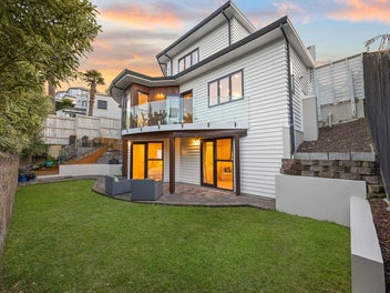 Majestic and Modern for Keen Entertainers