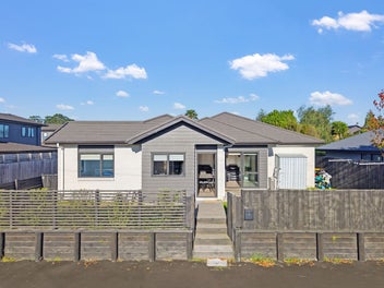 Brick, Low-Fuss Living Near Waikato Hospital