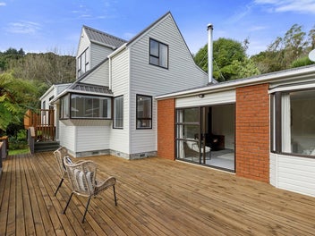 A Rare Find - Space, Lifestyle & Separate Cottage!