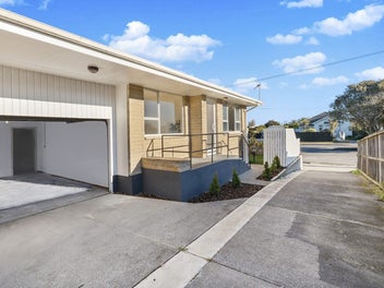 Invest or Downsize - FULLY RENOVATED | PRIVATE