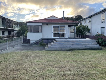 Image 1 of 8