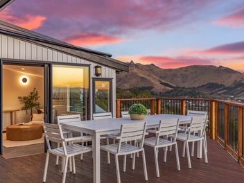 Sunsets, style and laidback living.