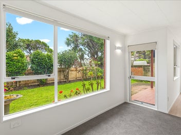 BEO $699K - "As Good as New" Paraparaumu Beach