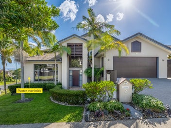 A Home of Scale. A Sale That Can't Wait.