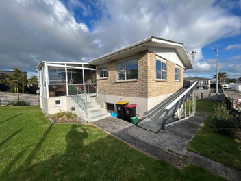 Image 1 of 21