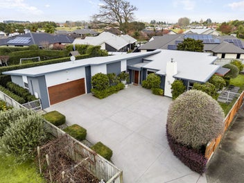 Stunning! Super Private! Lush & Spacious!