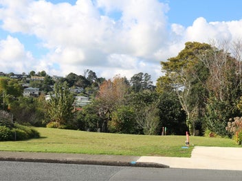 Two Lots. One Smart Move. Kensington.