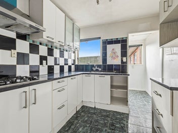 Diamond in the Rough – Brick and Tile !