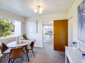 Central, convenient and ready now