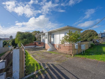 Big Land THAB ZONE. 3 Homes . Strong Returns