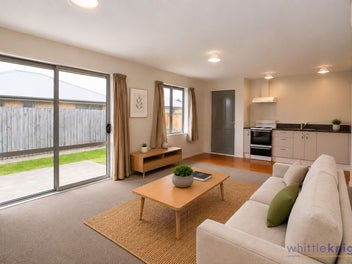 Freehold with Comfort and Convenience
