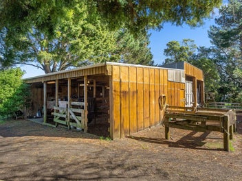 TWO HOUSES, EQUESTRIAN SET UP + WATER BORE