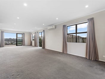 Modern Comfort Meets Greenhithe Village Charm