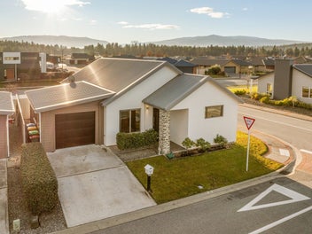 Modern, Low-Maintenance Living in a Prime Location