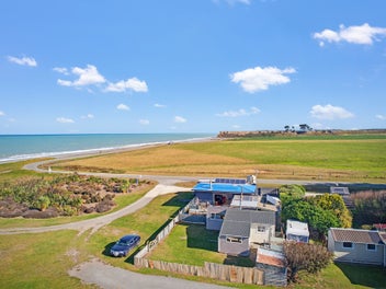 Price Refreshed — Wakanui Beach Escape!