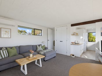 Country Charm Meets Modern Living!