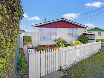 Single-Level with easy care living