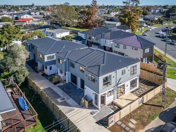 Modern Comfort Living in Manurewa Today