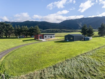 Near new lifestyle living with room to dream
