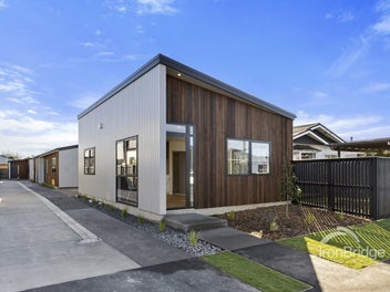 Architectural Single Level Masterpiece
