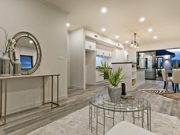 Sunlit sophistication with versatile space