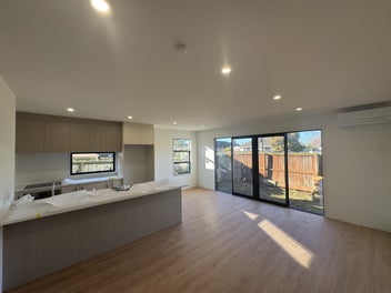 Image 1 of 18