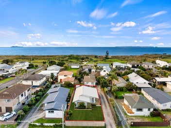 Renovated and Ready by the Beach