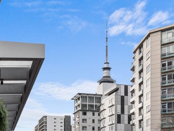 Bank Friendly Two Bedroom & Carpark