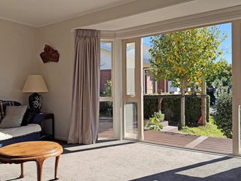 Beautiful and Sunny Home in Milford! Retire Here!