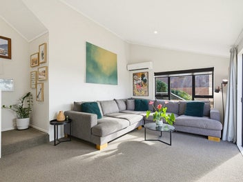 Double Glazed / Move in Ready with Views