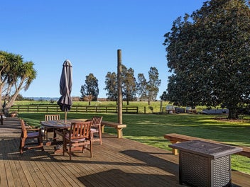 Charming Lifestyle Retreat Near Whakatane