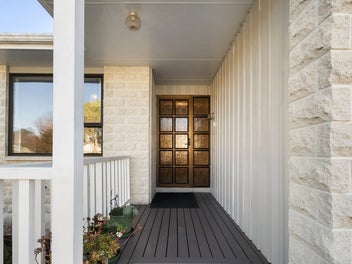 Spacious Sunny and Superbly Located